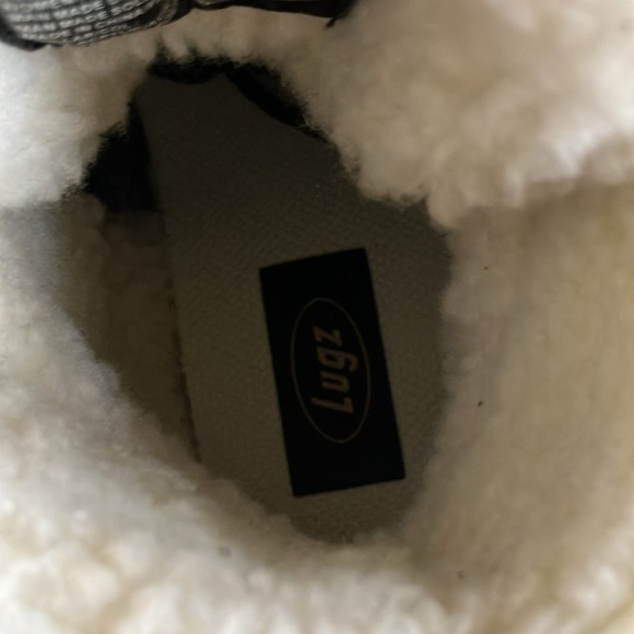 NWT Lugz Women's Grotto Fleece Slip Resistant Fashion Boots in Dark Grey - Picture 11 of 12